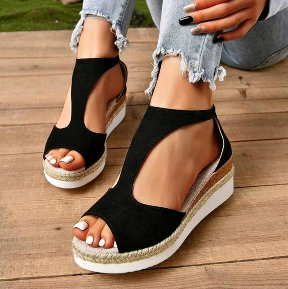 Shoes - Women's Zipper Back Roman Style Vintage Fashion Lightweight Wedge Heel Platform